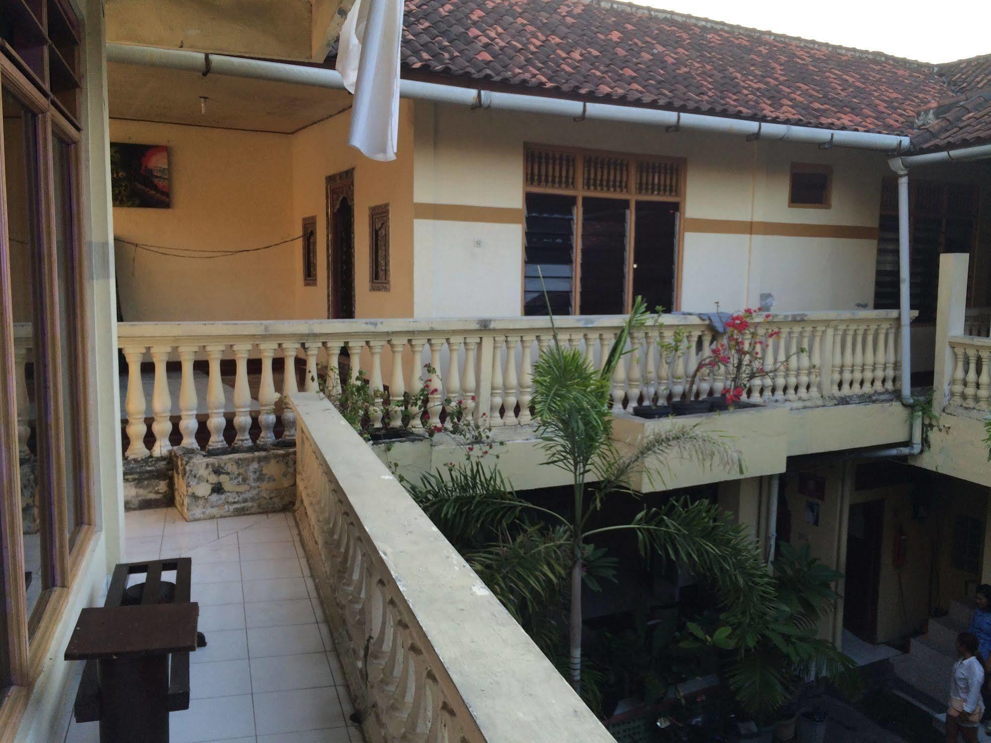 Rita Za Hotel Kuta Lombok Exterior foto